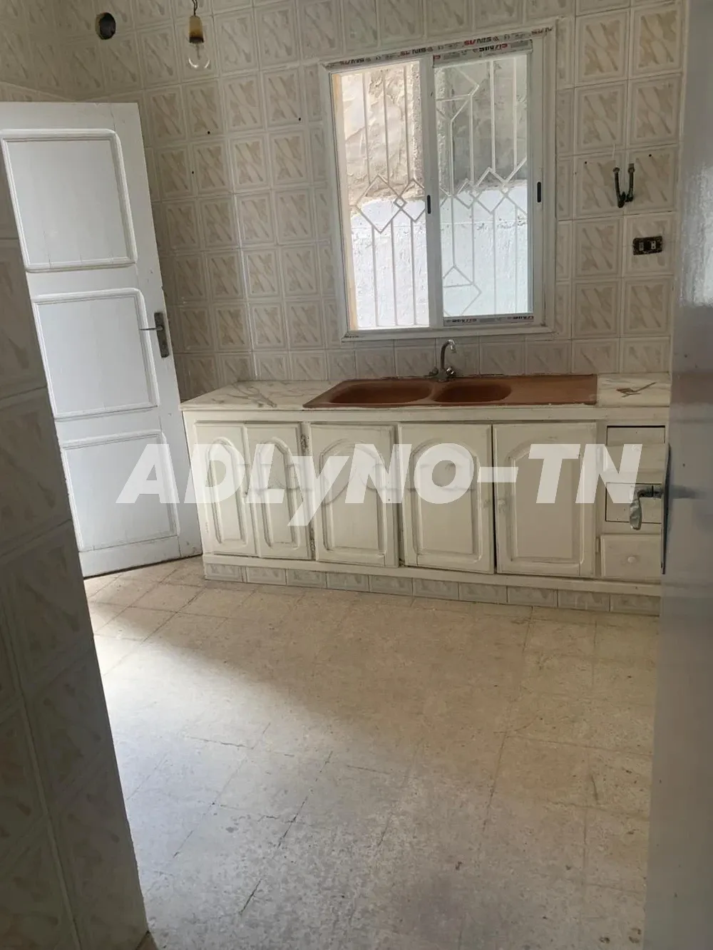 Villa 2 étage à vendre مع شهادة ملكية فردية à Ariana - Photo 4