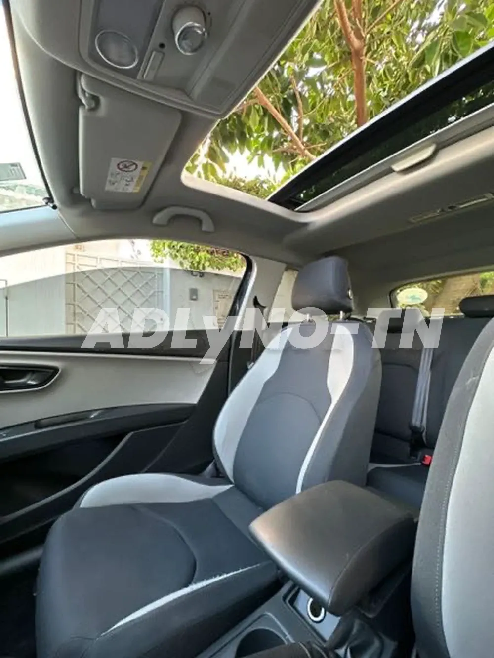 Seat leon TSI à Tunis - Photo 2