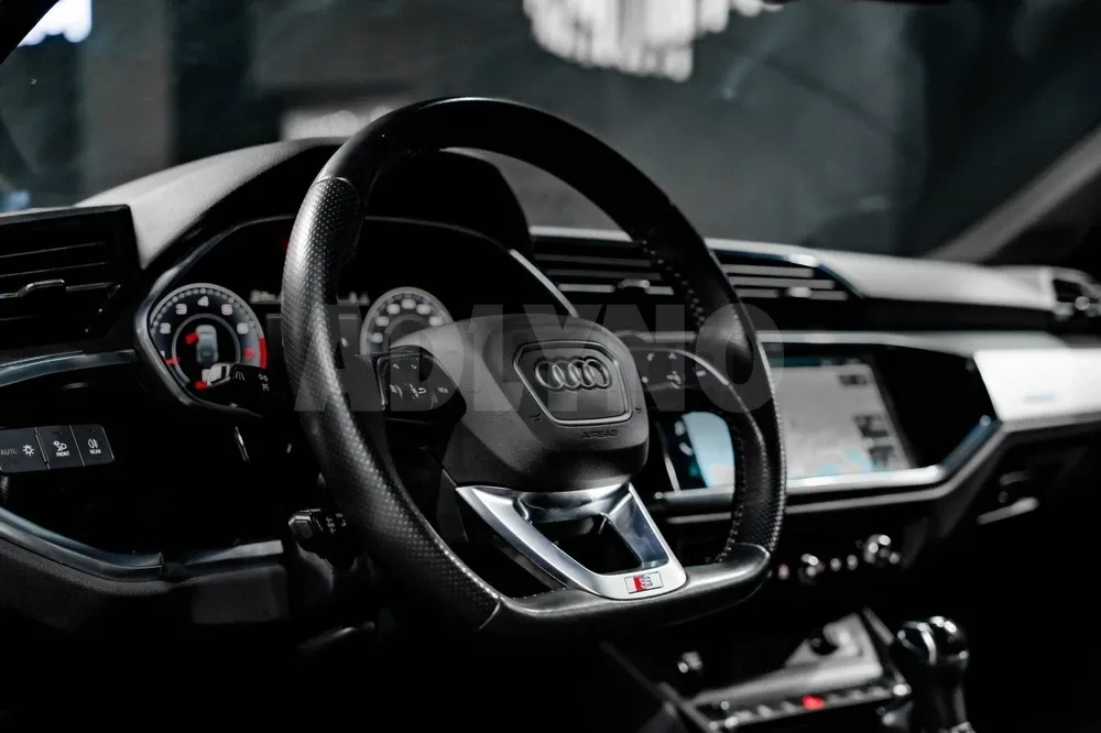 AUDI Q3 COUPE à sousse - Photo 1
