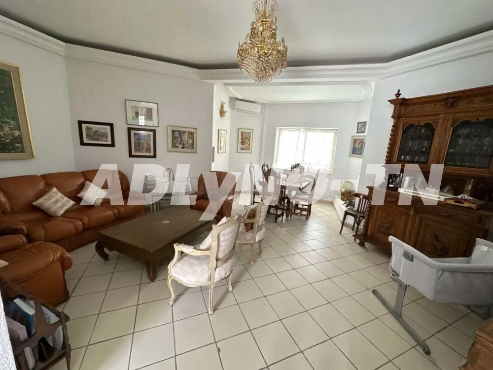 Duplex S+3 avec piscine et jardin à Ennasr 2 à Ariana - Photo 3