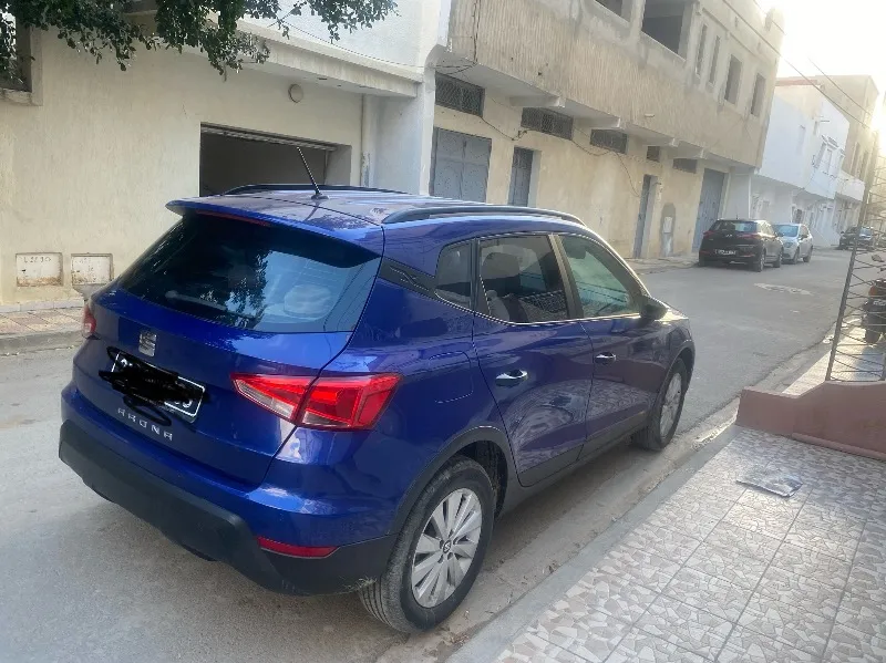 Seat Arona Essence 1.6 à Kairouan - Photo 3