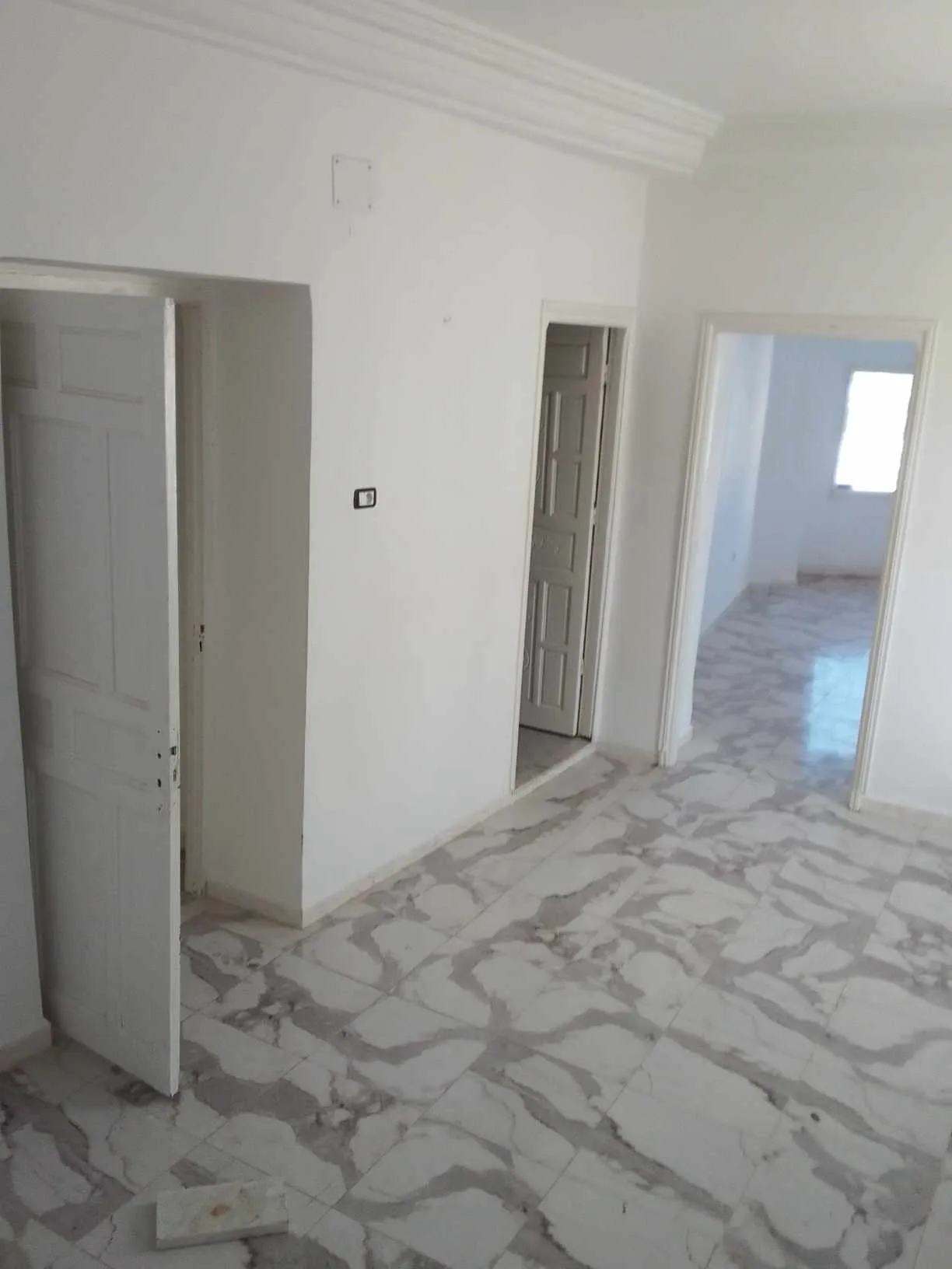 à vendre Maison indépendante S+4 à Tunisie - Photo 1