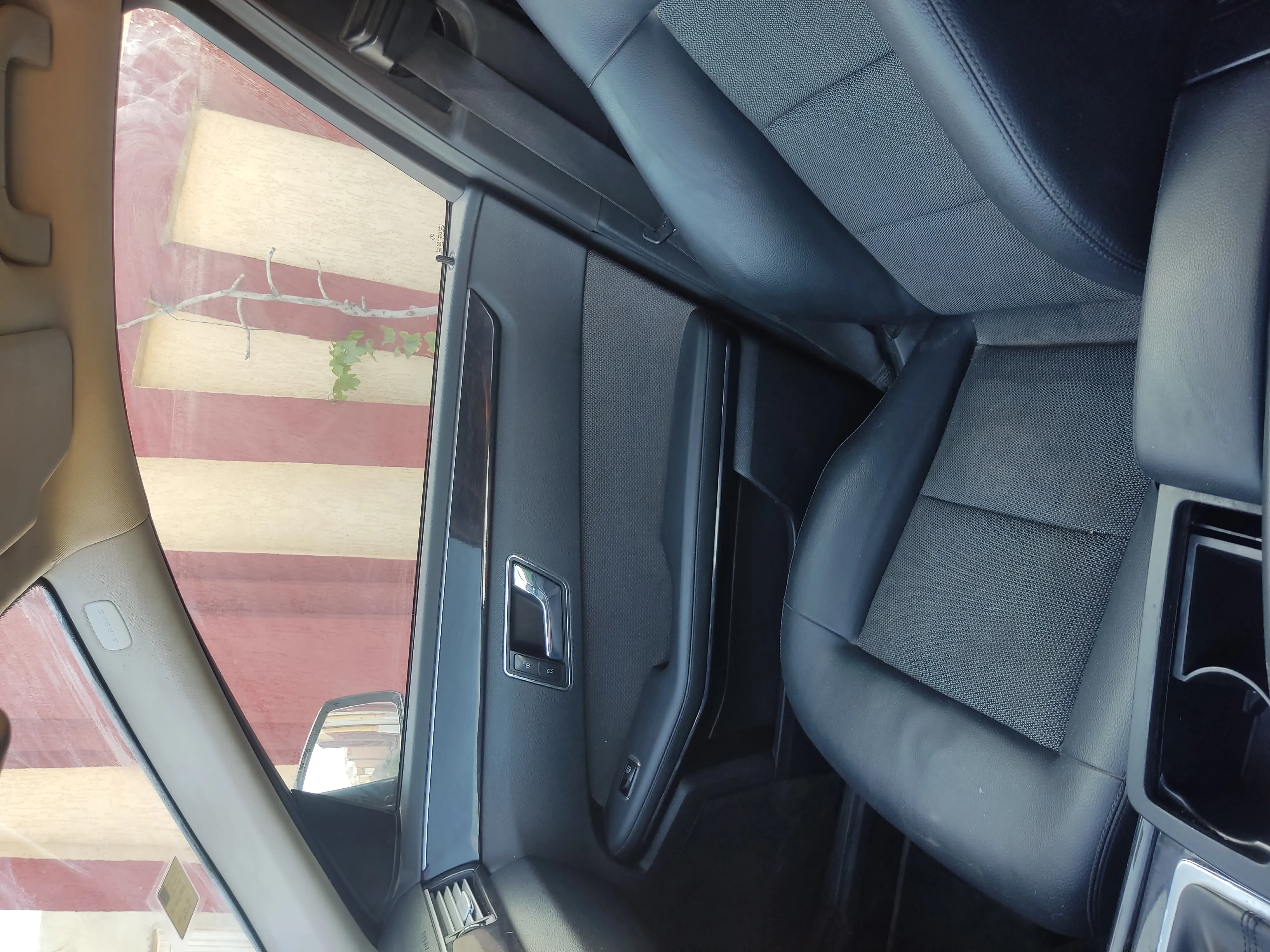 Mercedec model 2011 ess 11chv à Medenine - Photo 5
