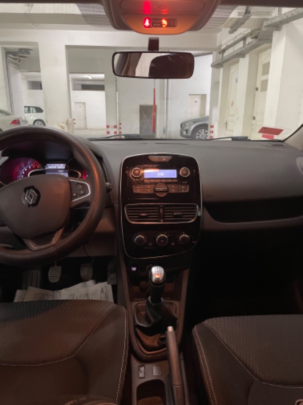 Renault Clio Essence 2018 à Ariana - Photo 5