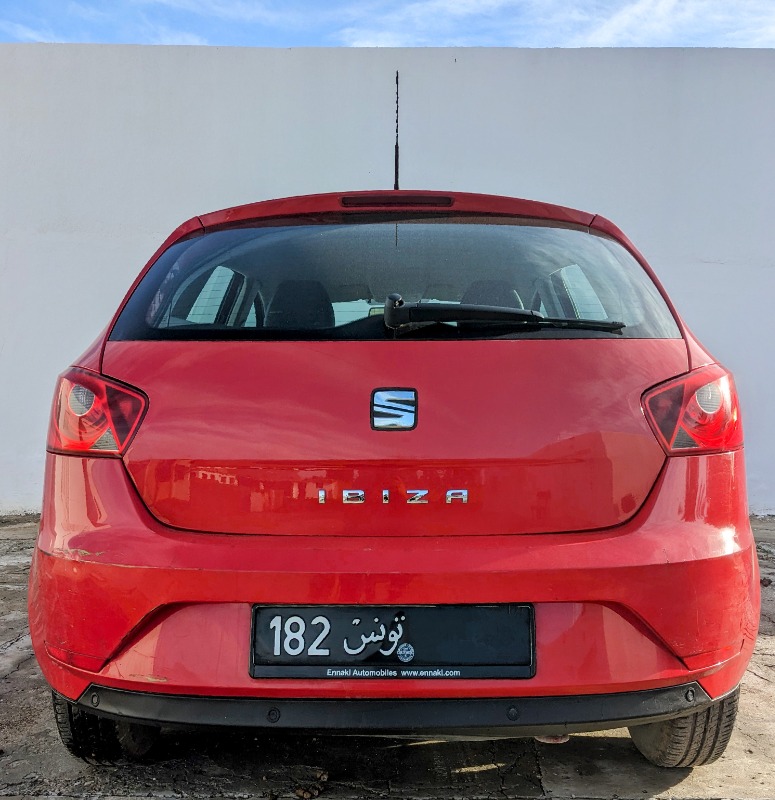 Seat Ibiza Essence 2015 à Monastir - Photo 2