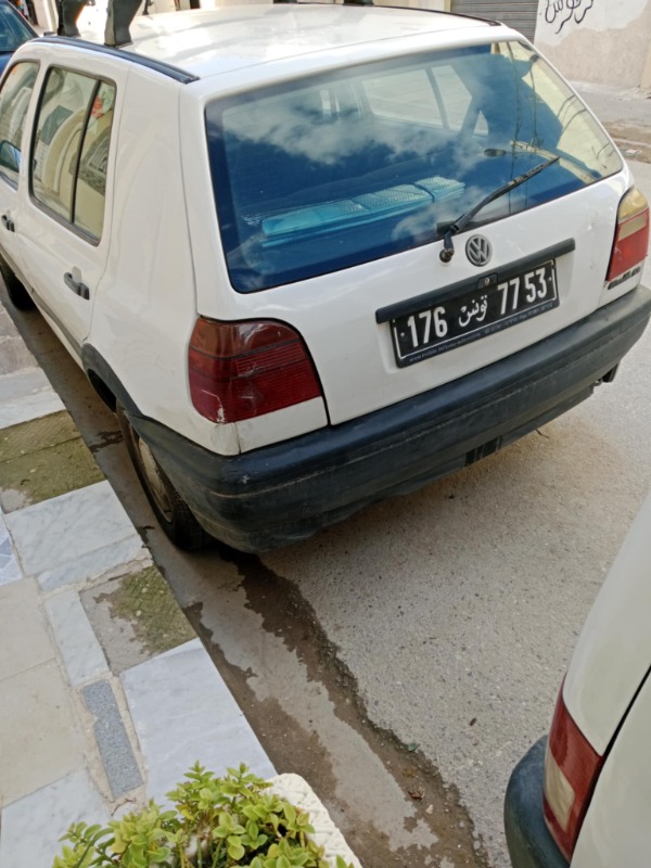 Volkswagen Golf Diesel 2005 à Ben Arous - Photo 6