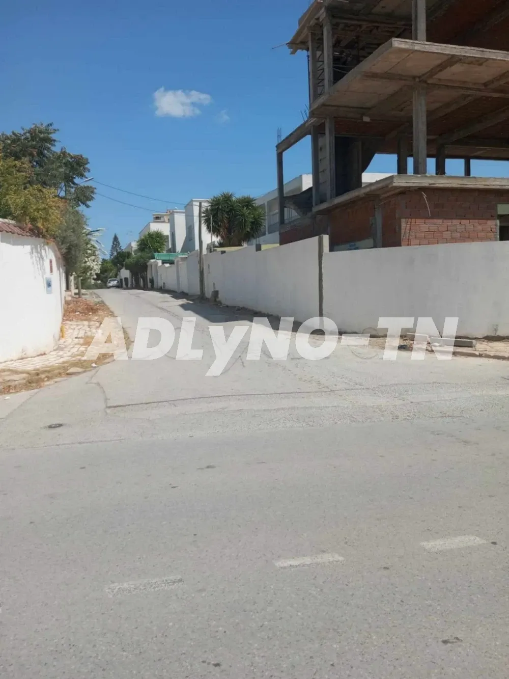 Une villa inacevée a 3 étages a vendre situé a Manzah 5 Prés de Ksar Tej à Ariana - Photo 4