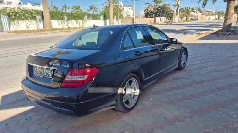 Mercedes Classe C Essence 2012 à Sfax - Photo 1