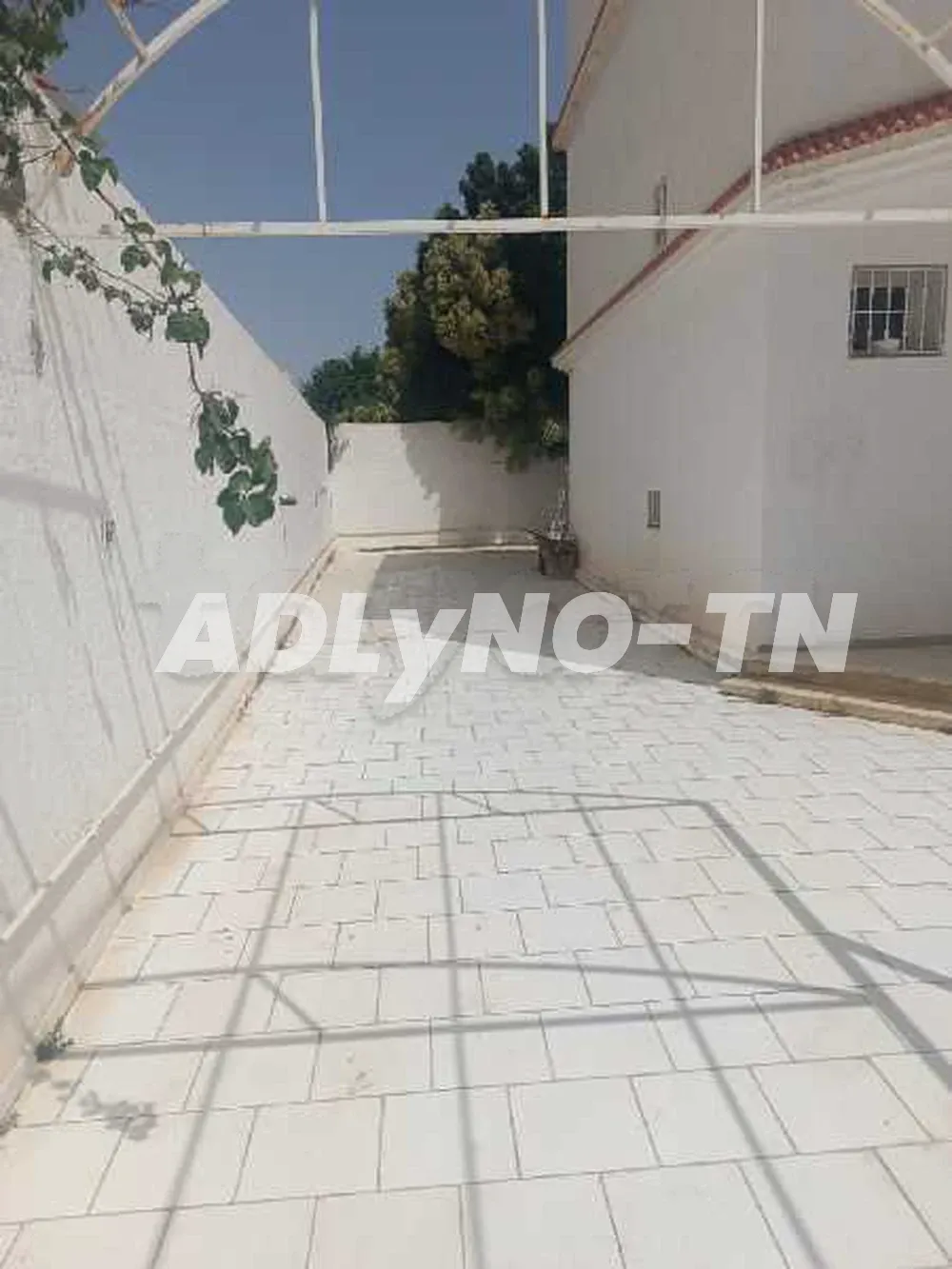 villa deux niveaux a Menzah9C à Tunis - Photo 8