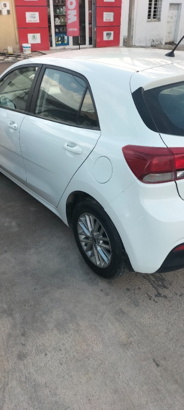 Kia RIO Essence 2021 à Tunis - Photo 6
