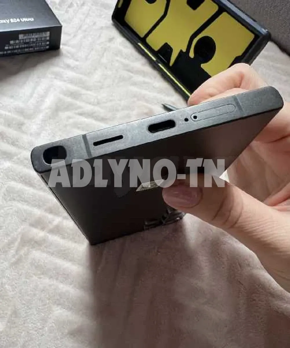 Samsung S24 Ultra titanium Grey 256Gb à Nabeul - Photo 2