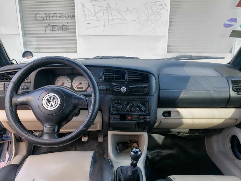Volkswagen Golf Essence 2000 à Ben Arous - Photo 4