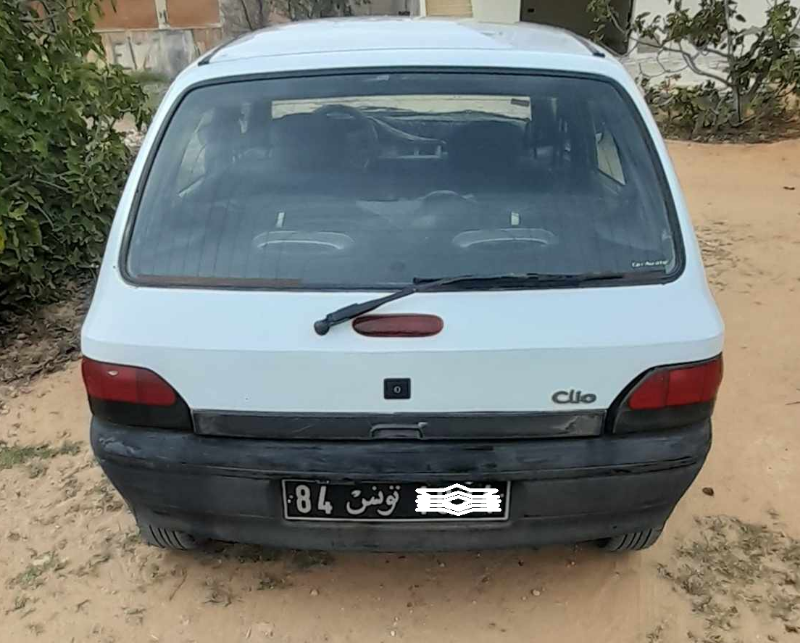 Renault Clio Essence 1997 à Sfax - Photo 1
