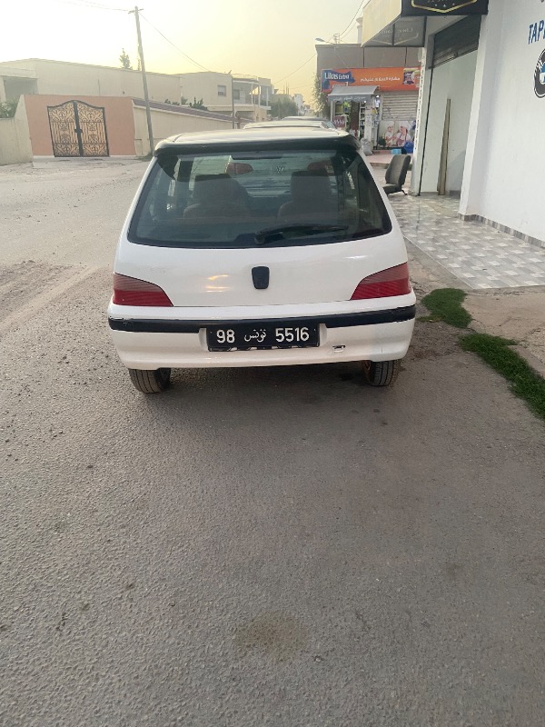 Peugeot 106 Essence 2000 à Tunis - Photo 7
