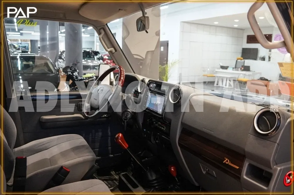 ▶ TOYOTA LAND CRUISER LX V6 ◀ à Tunis - Photo 3