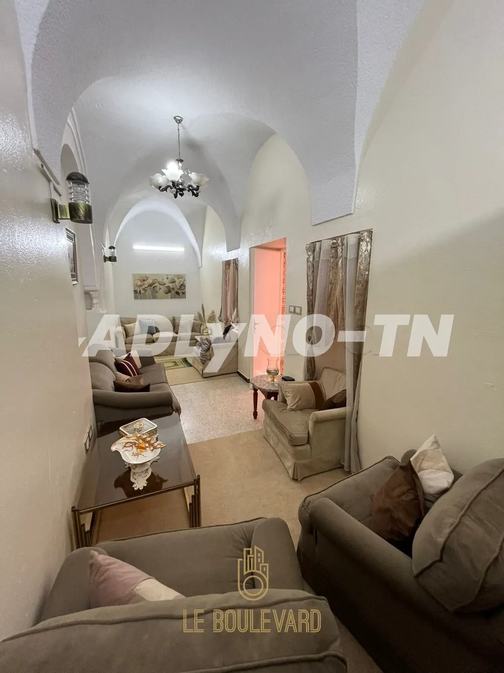 A Vendre Maison Style Arabesque S+4 Sur 2 Niveaux à Plein Centre-ville Benikhiar, Nabeul à Nabeul - Photo 3