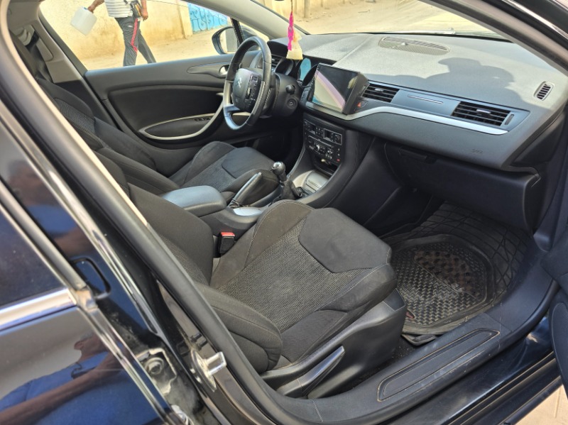 Citroen C5 II TOURER Diesel 2011 à Tunis - Photo 4