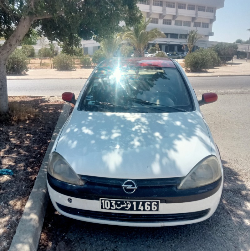 Opel Corsa Essence 2002 à sousse - Photo 1