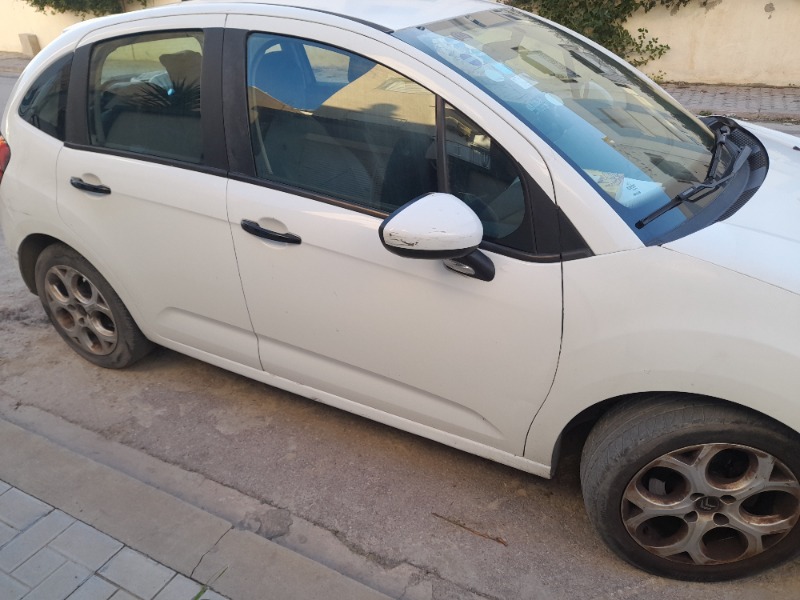 Citroen C3 II Essence 2013 à Tunis - Photo 6