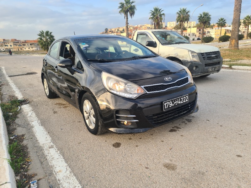 Kia RIO Essence 2015 à Tunis - Photo 2