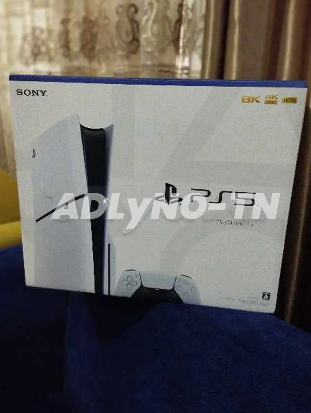 PS5 slim cacheté à Ariana - Photo 2