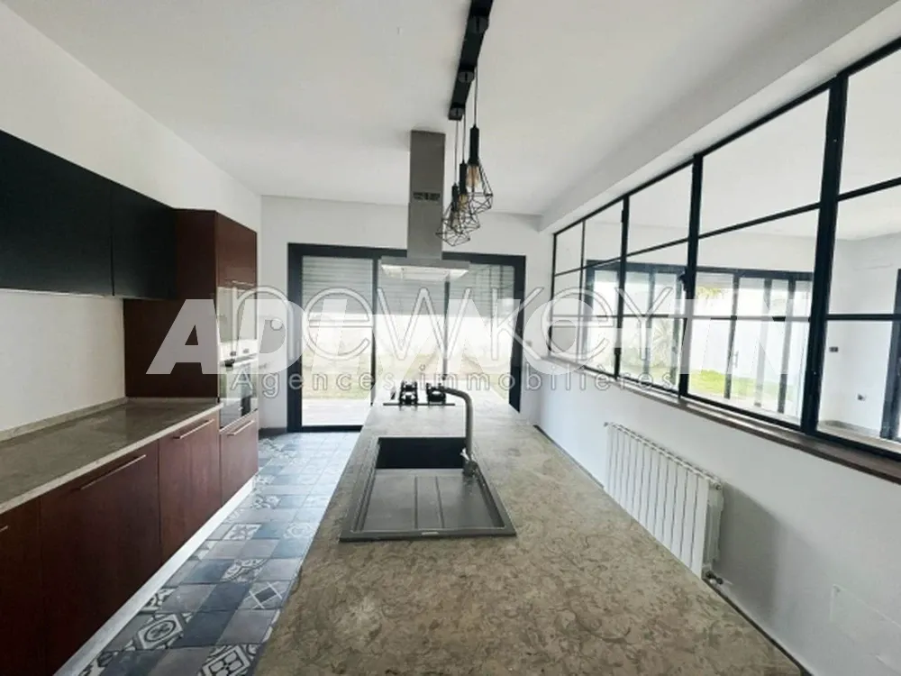 Une Villa indépendante S+4 à vendre à La Soukra à Ariana - Photo 3