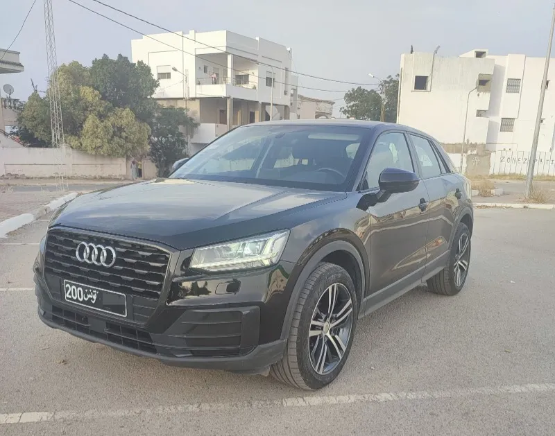 Audi Q3 Essence 2017 à Ben Arous - Photo 4