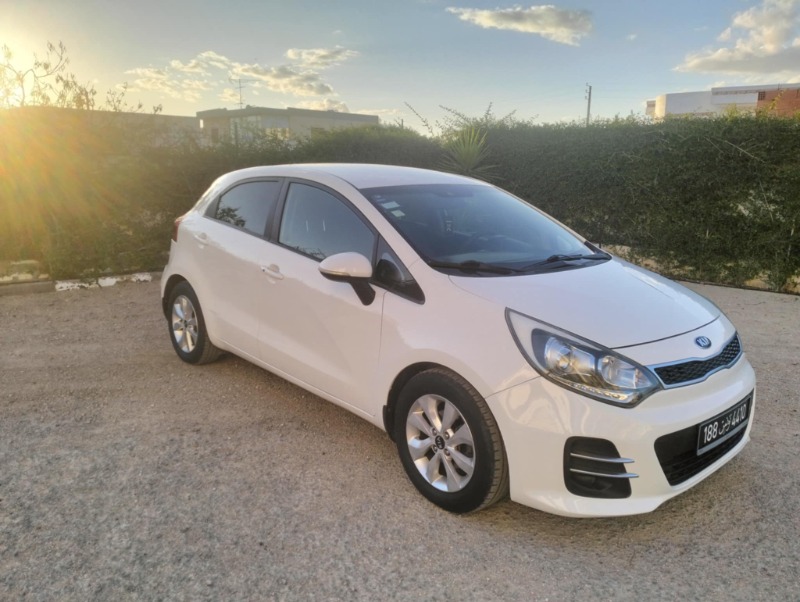 Kia RIO Essence 2016 à Sfax - Photo 5