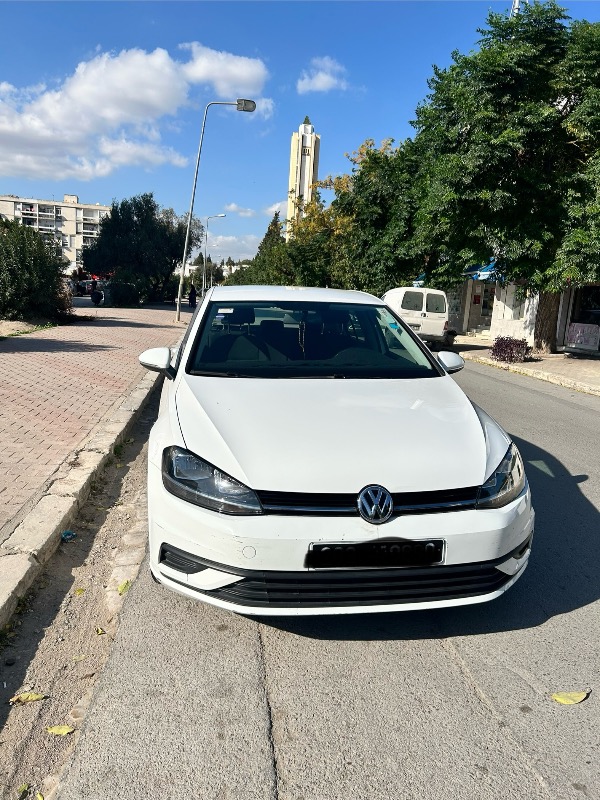 Volkswagen Golf Essence 2019 à Ariana - Photo 1