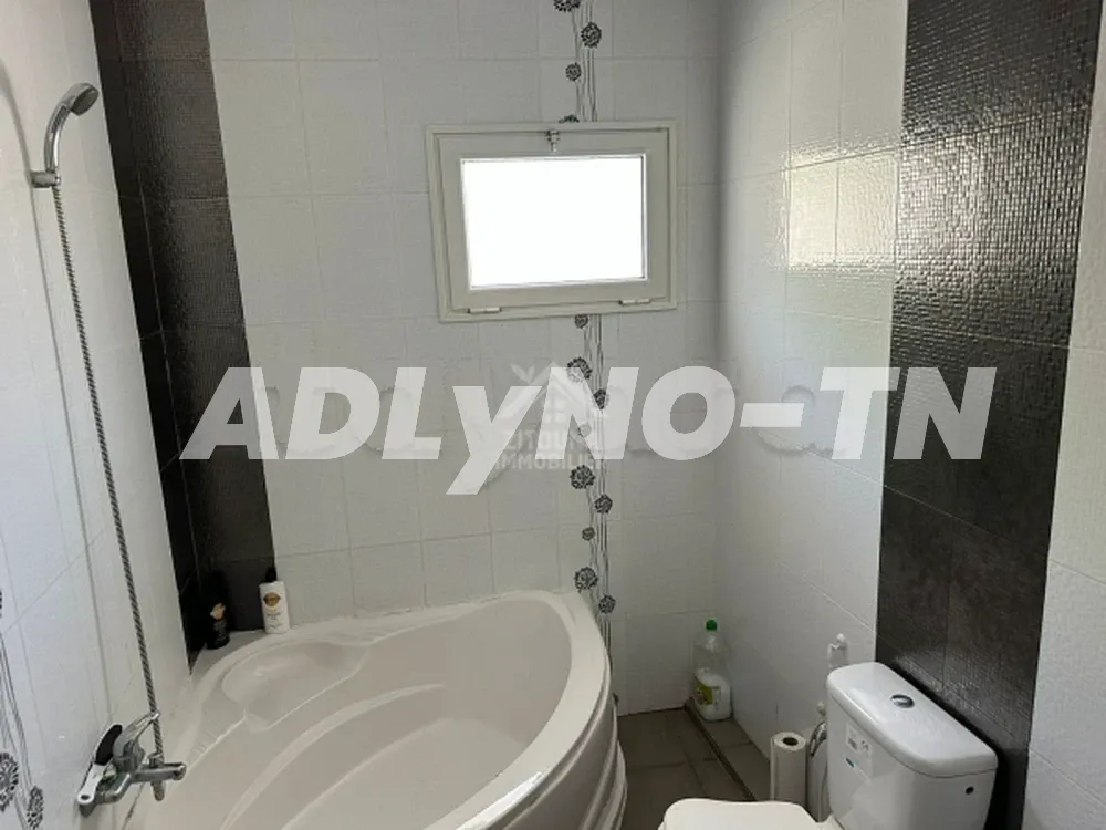 A Vendre une maison à la Marsa à Tunis - Photo 7