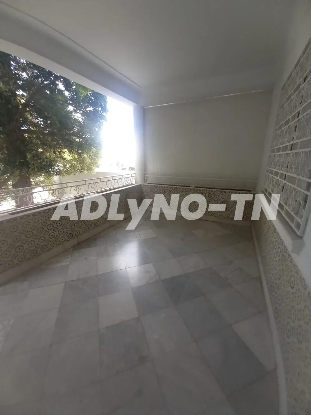 A vendre Rez-de-chaussée de villa au Bardo à Tunis - Photo 2