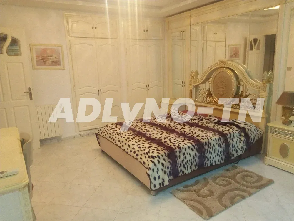 Appt s3 luxe richement meuble marsa ville à Tunis - Photo 5