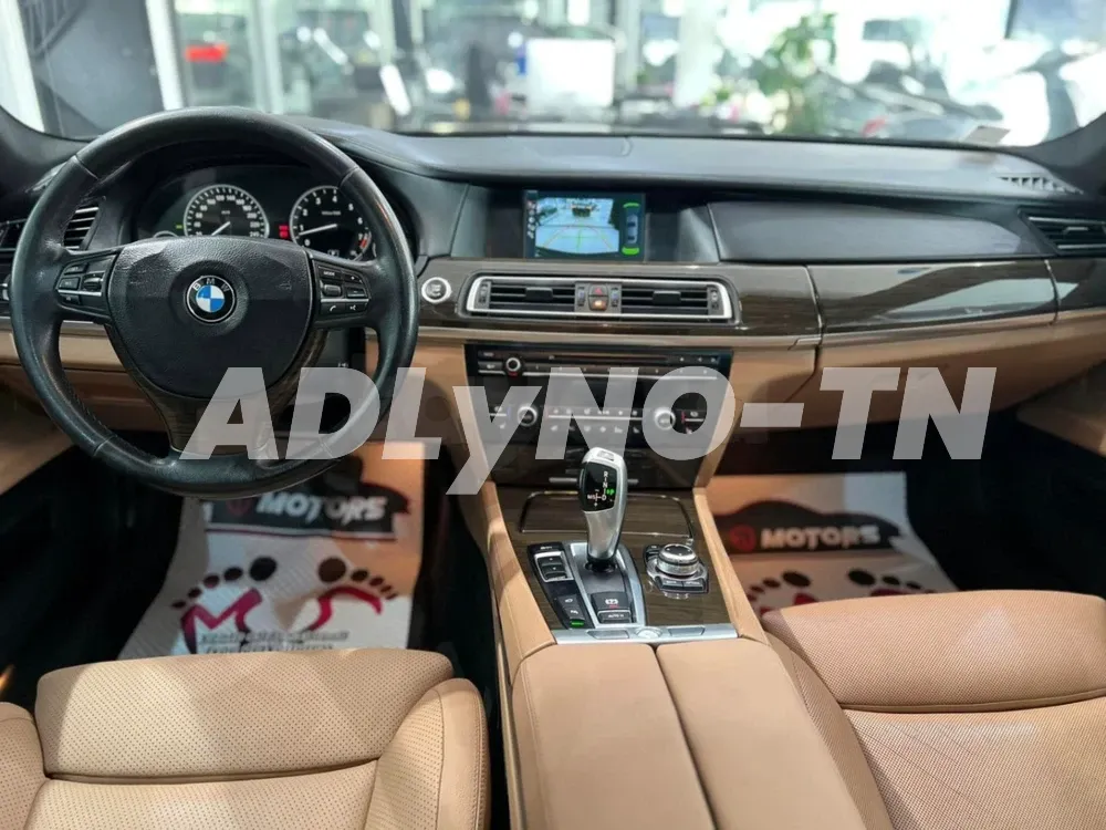 BMW série 740i à Tunis - Photo 1