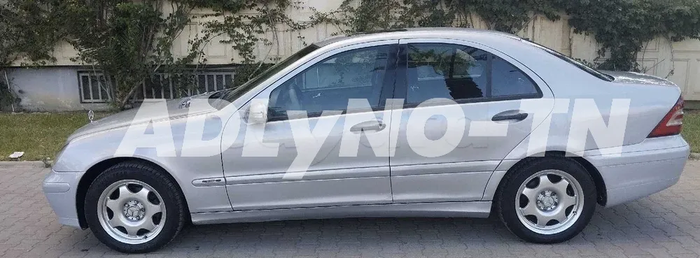 Mercedes E220cdi à Tunis - Photo 4