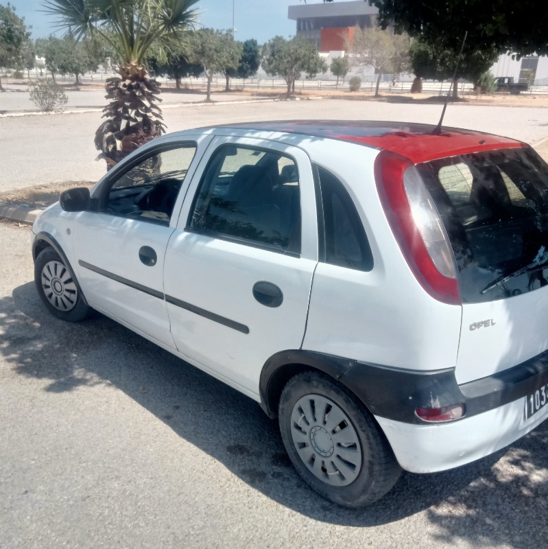 Opel Corsa Essence 2002 à sousse - Photo 5