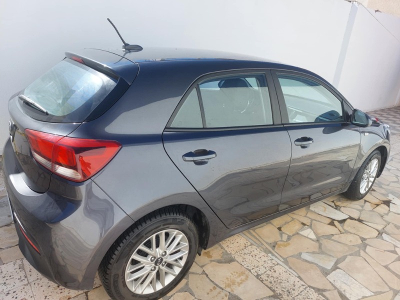 Kia RIO Essence 2020 à Mahdia - Photo 7