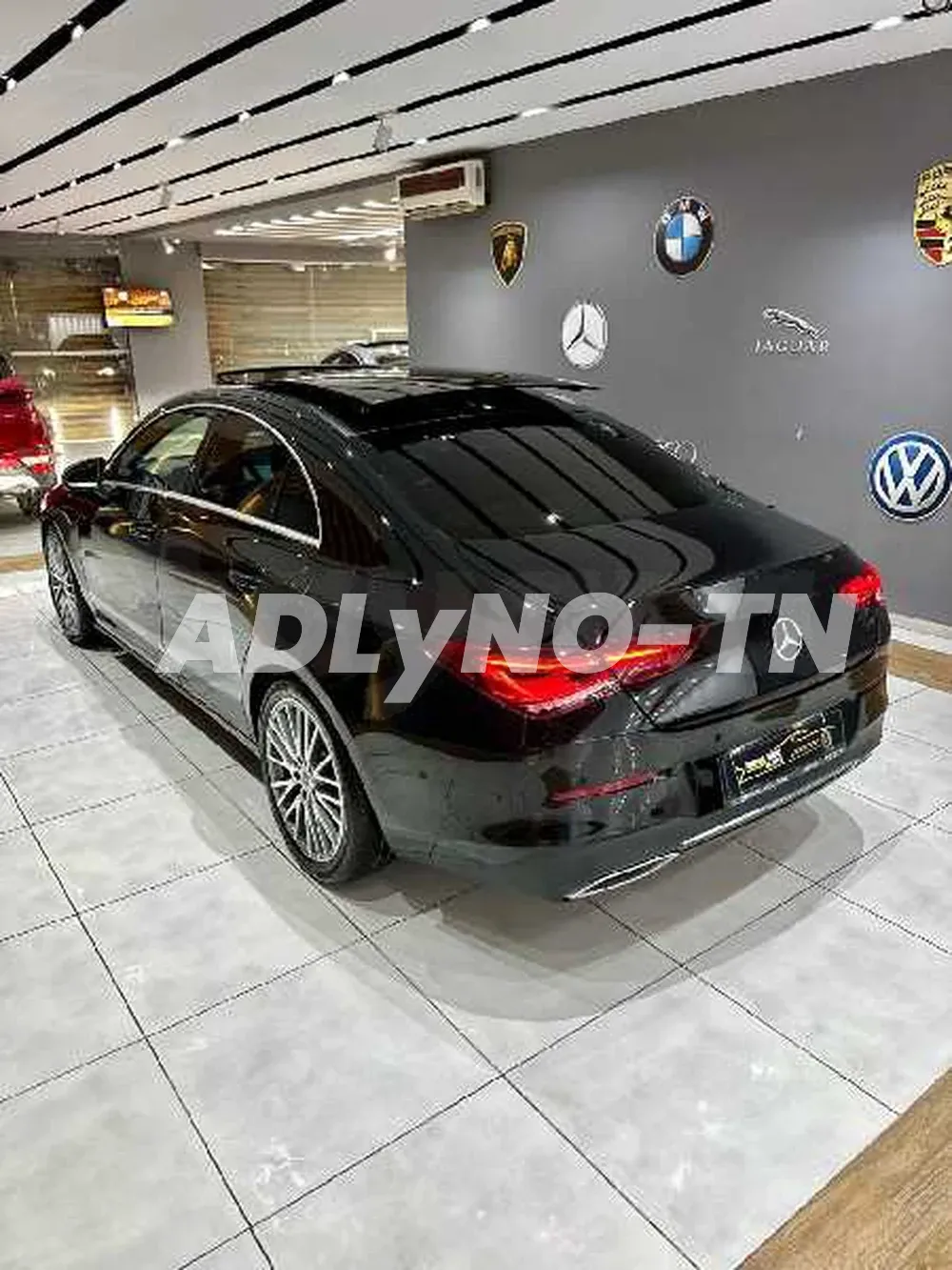 ? Mercedes-Benz Classe CLA 180d Pack AMG importée Fin Serie Tn245 Full option ? à Nabeul - Photo 2