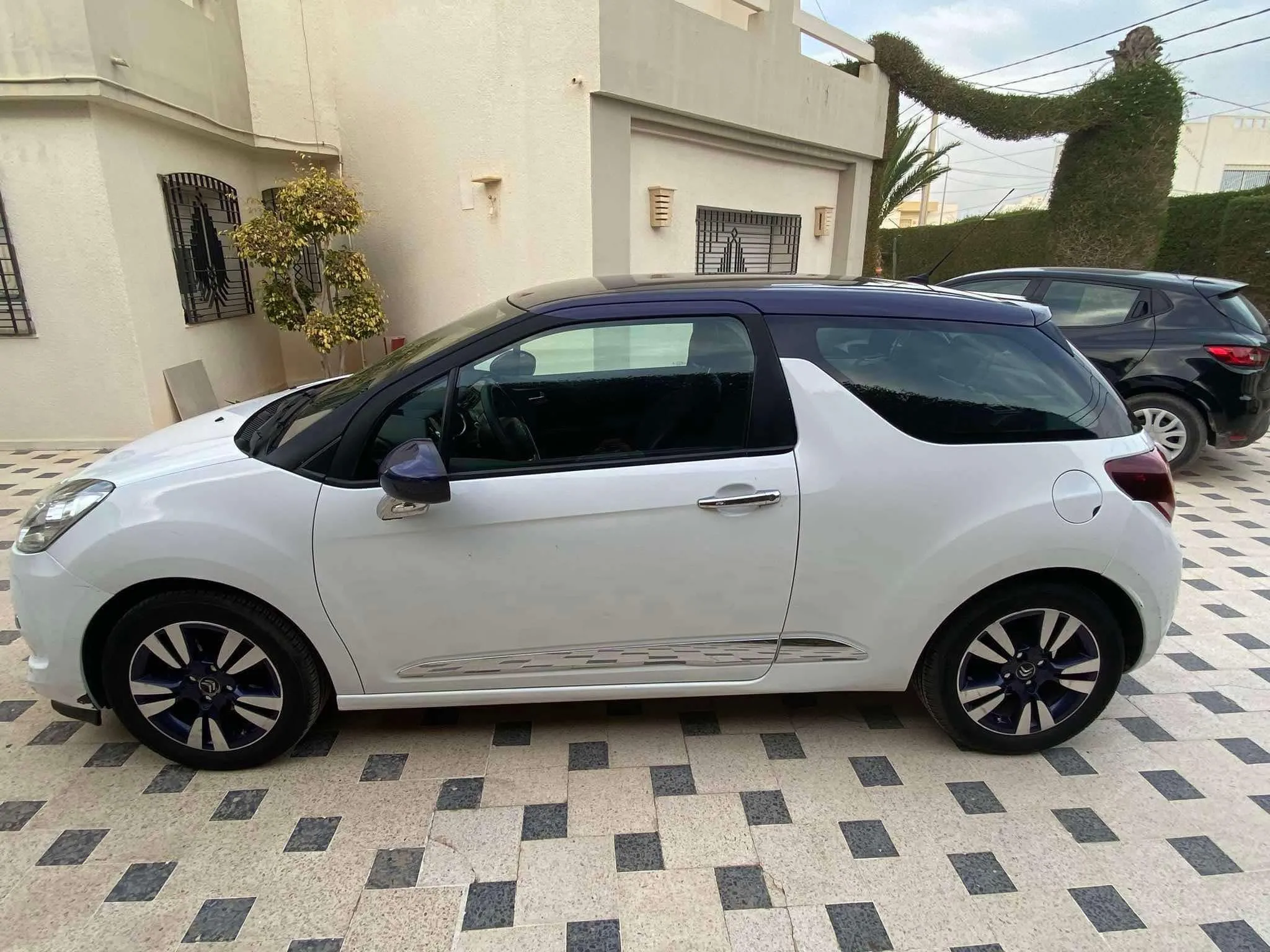 VENTE DE VOITURE EN BON ETAT à Sfax - Photo 1