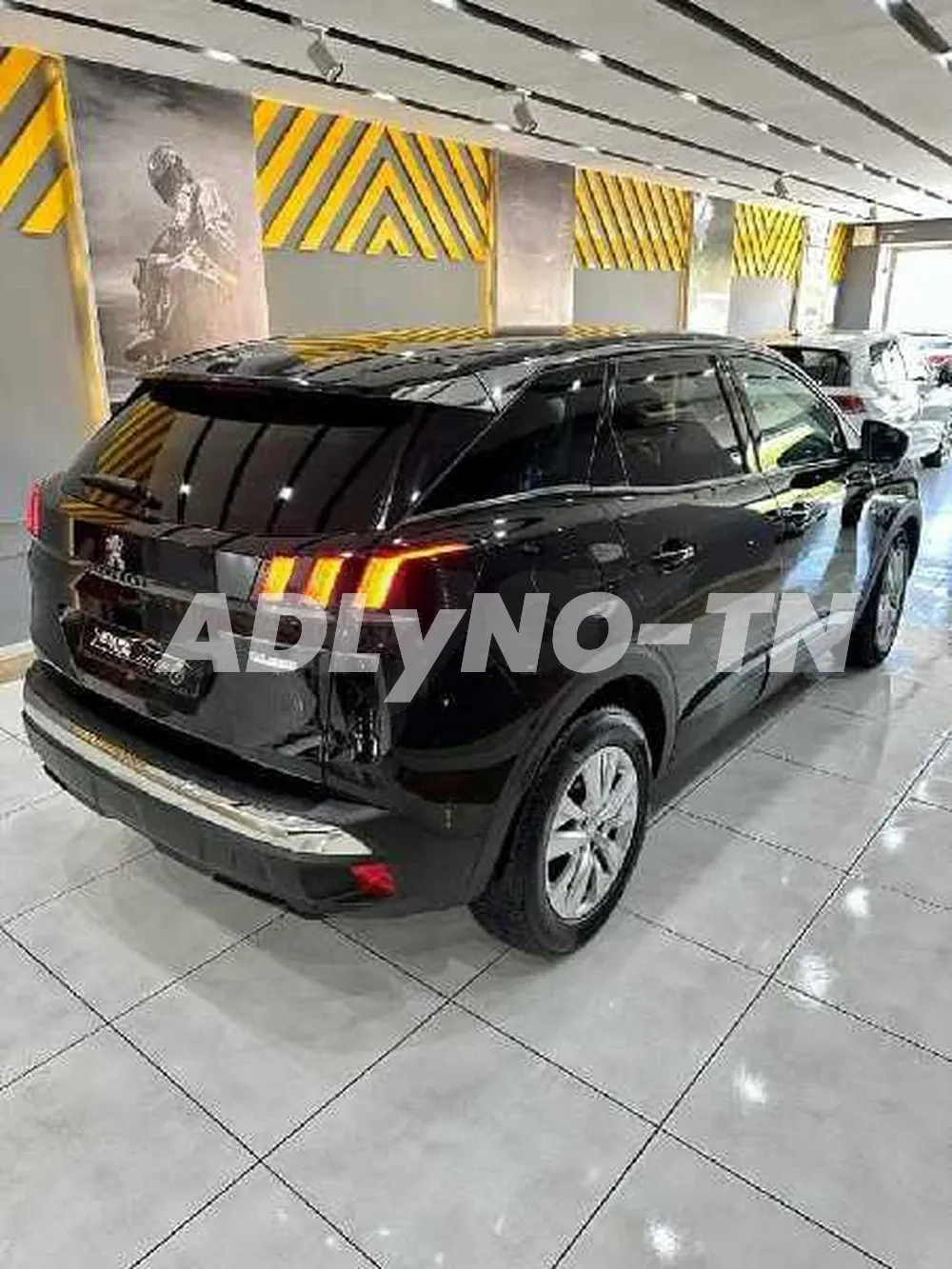? Peugeot 3008 ehdi Boite Auto importée Fin Serie Tn246 Full option ? à Nabeul - Photo 4