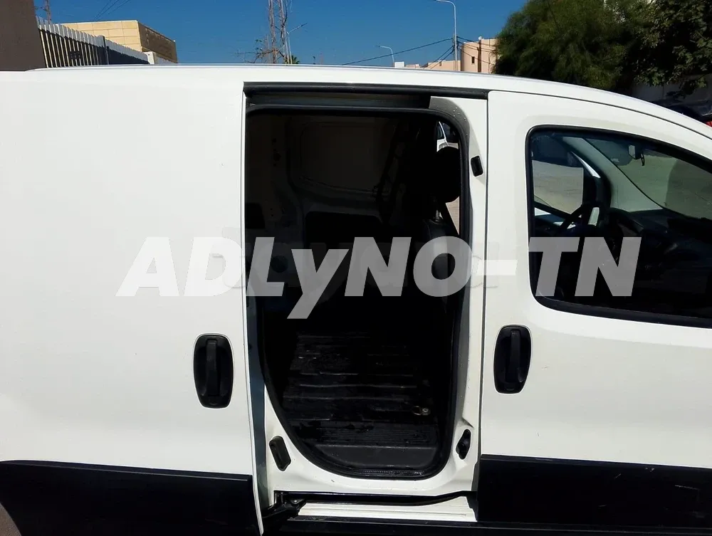 peugeot bipper à Ben Arous - Photo 3