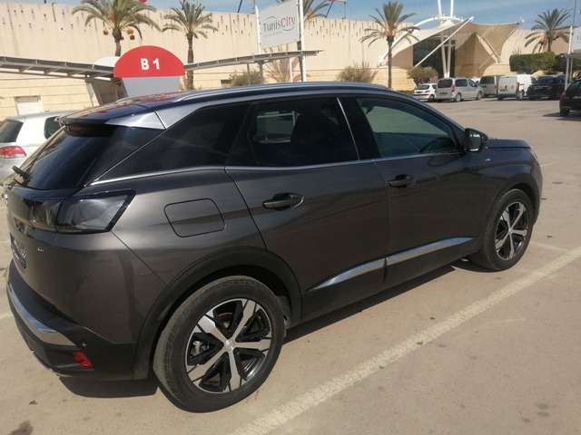 Peugeot 3008 GT 1.6 THP 165 CH Essence modèle 2022 à Tunis - Photo 2