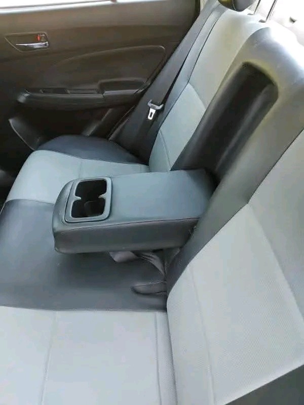 SUZUKI DZIRE PREMIÈRE MAIN EN ÉTAT NEUF à Bizerte - Photo 5