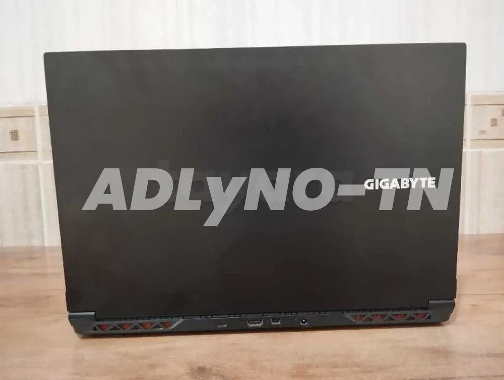 Alimentation certifiée 650W