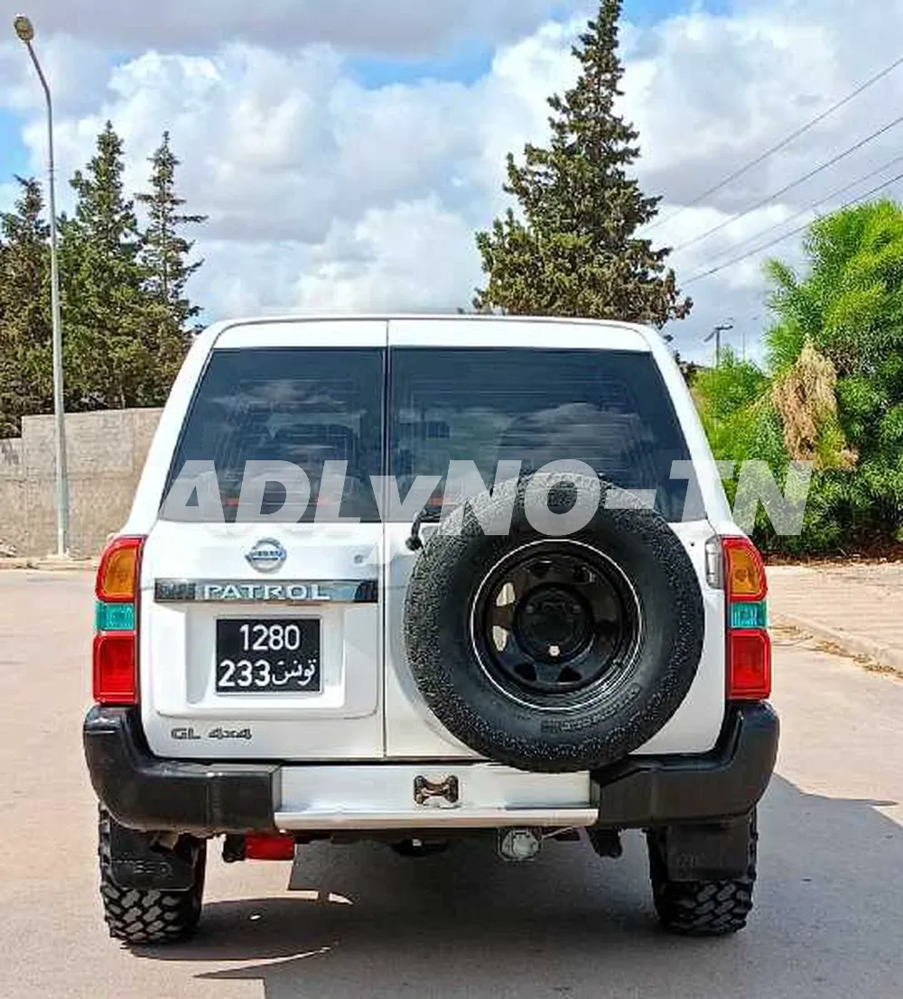 ? nissan patrol GL 4x4 à Ariana - Photo 5