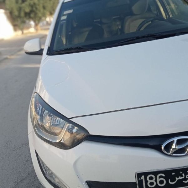 Hyundai I20 Essence 2016 à Tunis - Photo 6