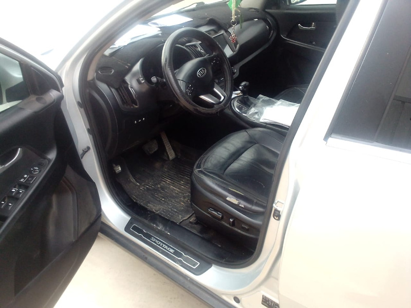 Kia SPORTAGE Essence 2011 à Manouba - Photo 4