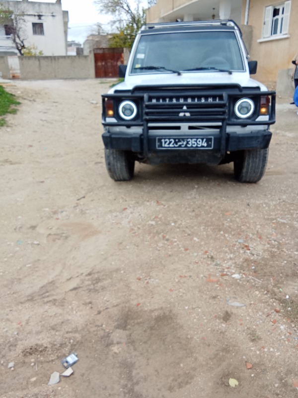 Mitsubishi Pajero Diesel 1990 à Tunisie - Photo 4