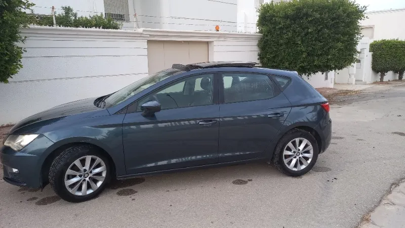 Seat Leon Essence 2019 à Ariana - Photo 6