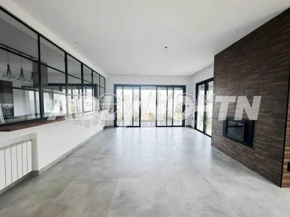 Une Villa indépendante S+4 à vendre à La Soukra à Ariana - Photo 2