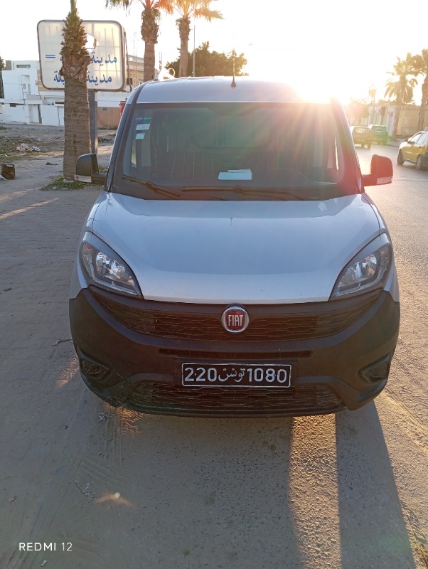  HYUNDAI i 20 HIGH GRADE PREMIÈRE MAIN 
